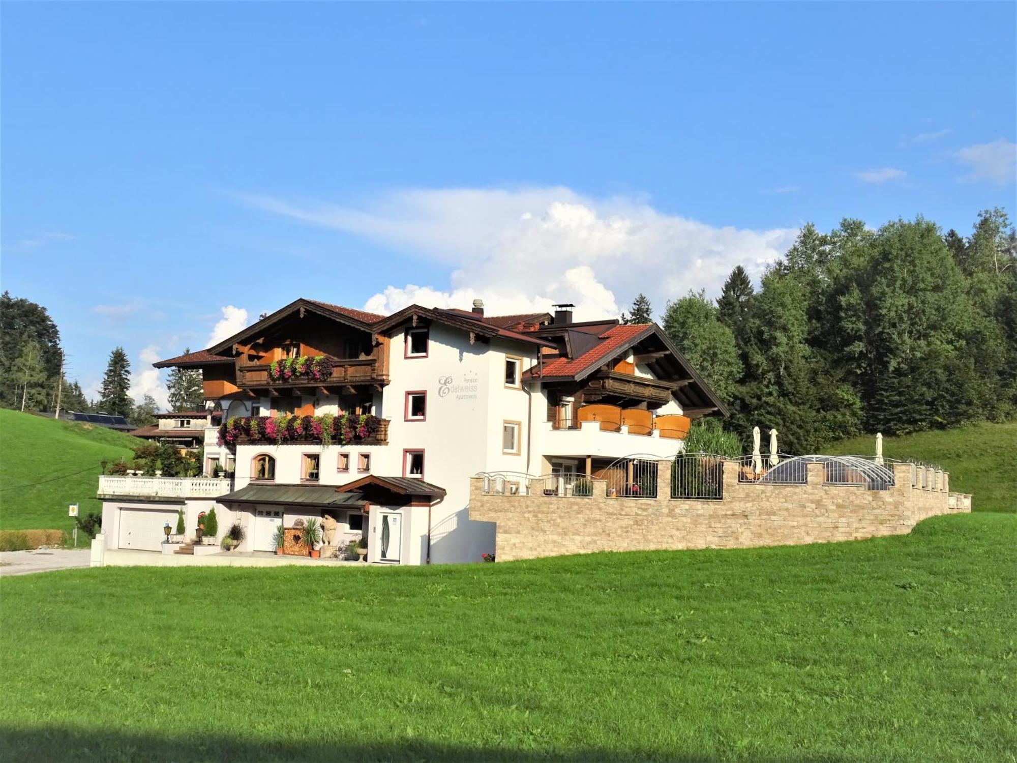 Pension Edelweiss Breitenbach am Inn Екстер'єр фото