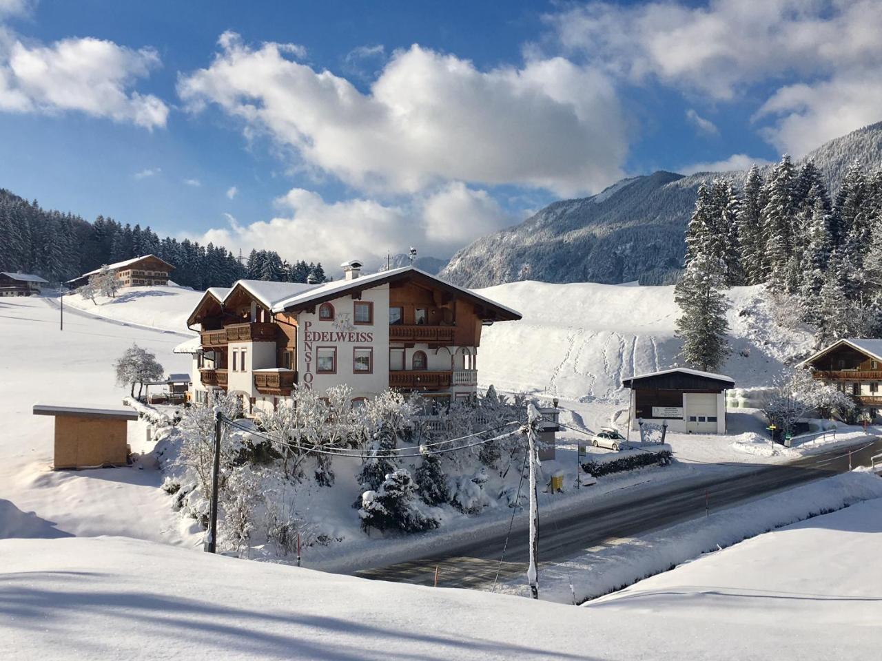 Pension Edelweiss Breitenbach am Inn Екстер'єр фото